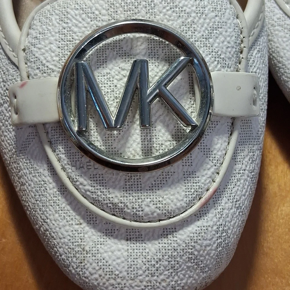 Michael Kors Metallic Silver Flats Size 9